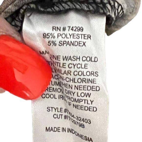 En Focus Studio Dress - Picture 5 of 6